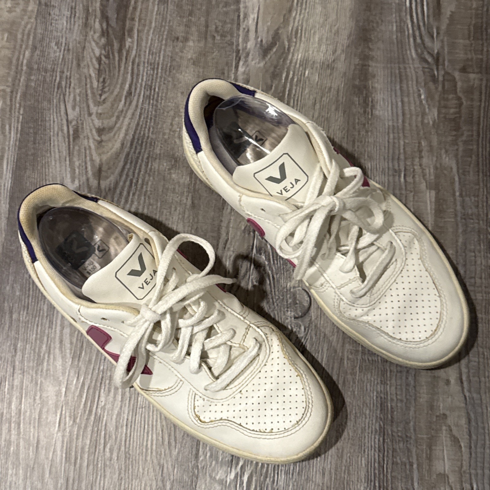 Veja V-10 White Pink Purple Leather Sneakers Women's Size 10 Eur 41 Casual — image 3 of 6